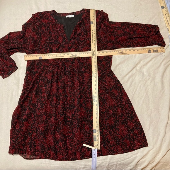 beachlunchlounge‎ Red and Black Midi Dress | Tiny Hearts Print - Picture 2 of 12